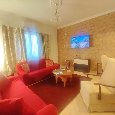 Precious Apartment Corinth Екстер'єр фото