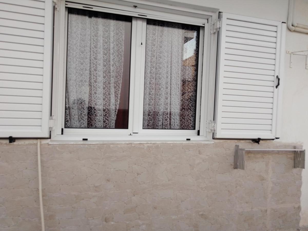 Precious Apartment Corinth Екстер'єр фото