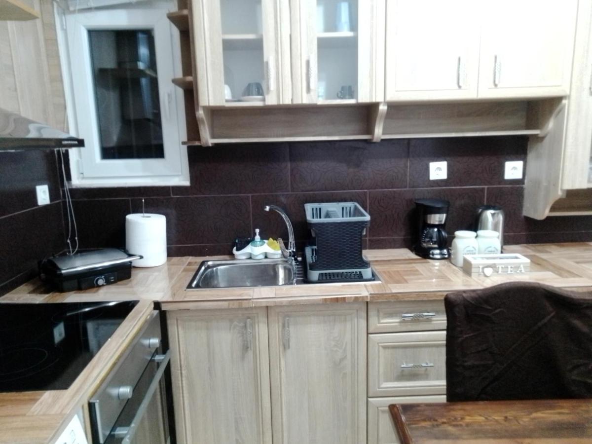 Precious Apartment Corinth Екстер'єр фото