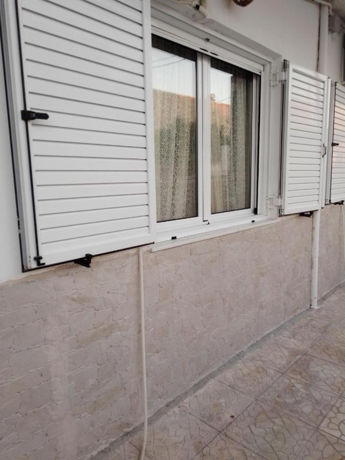 Precious Apartment Corinth Екстер'єр фото