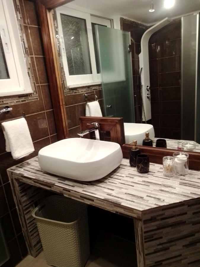 Precious Apartment Corinth Екстер'єр фото